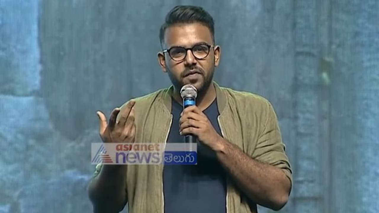 సీక్రెట్స్ స్ట్రీమింగ్: మొన్న మంచు లక్ష్మి.. ఇప్పుడు తరుణ్ భాస్కర్! సీక్రెట్స్ స్ట్రీమింగ్: మొన్న మంచు లక్ష్మి.. ఇప్పుడు తరుణ్ భాస్కర్!