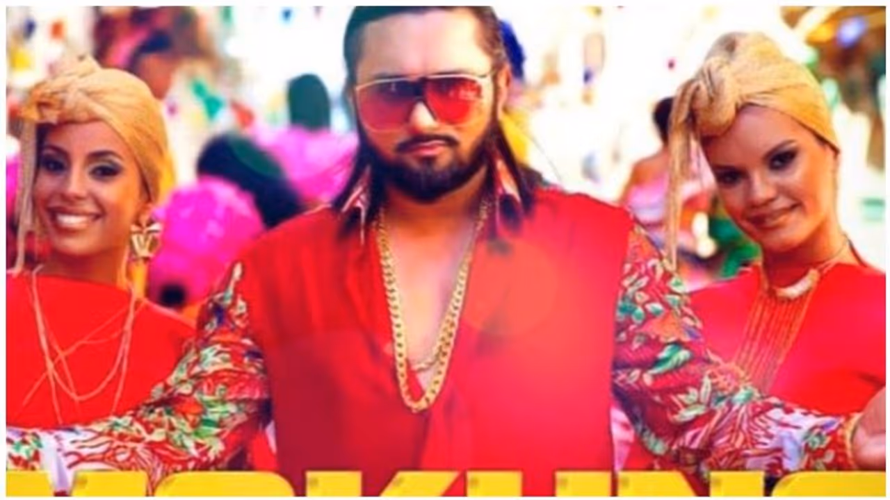 Rapper Honey Singh booked by Mohali police for vulgarity in 'Makhna' Rapper Honey Singh booked by Mohali police for vulgarity in 'Makhna'