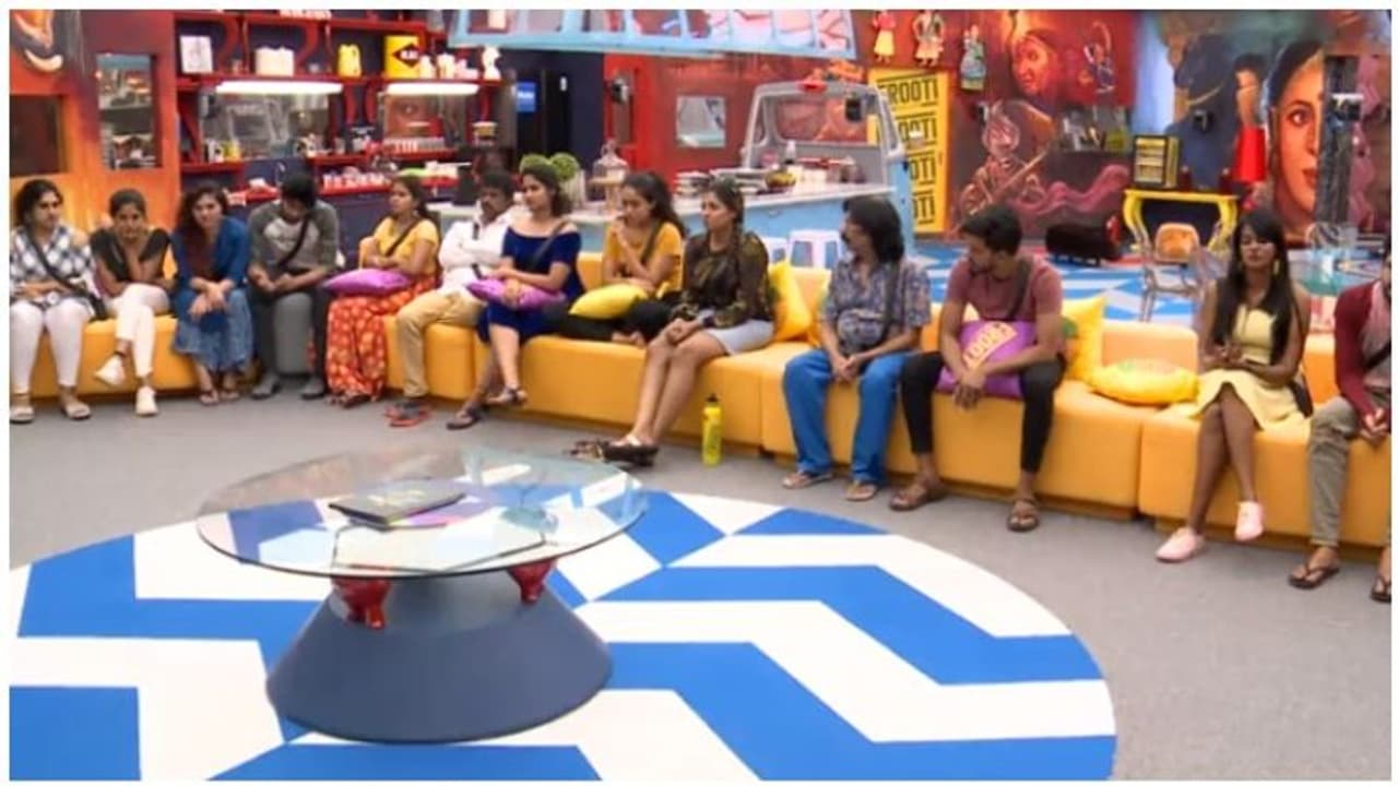 பிக்பாஸ் வீட்டின் அடுத்த தலைவர் இவர்களில் ஒருவர் தான் இப்போதே அறிவித்த பிக்பாஸ்! பிக்பாஸ் வீட்டின் அடுத்த தலைவர் இவர்களில் ஒருவர் தான் இப்போதே அறிவித்த பிக்பாஸ்!