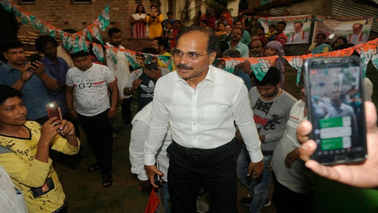 আর রাহুল নন, এবার লোকসভায় সোনিয়ার পাশে দেখা যাবে বহরমপুরের সাংসদকে আর রাহুল নন, এবার লোকসভায় সোনিয়ার পাশে দেখা যাবে বহরমপুরের সাংসদকে