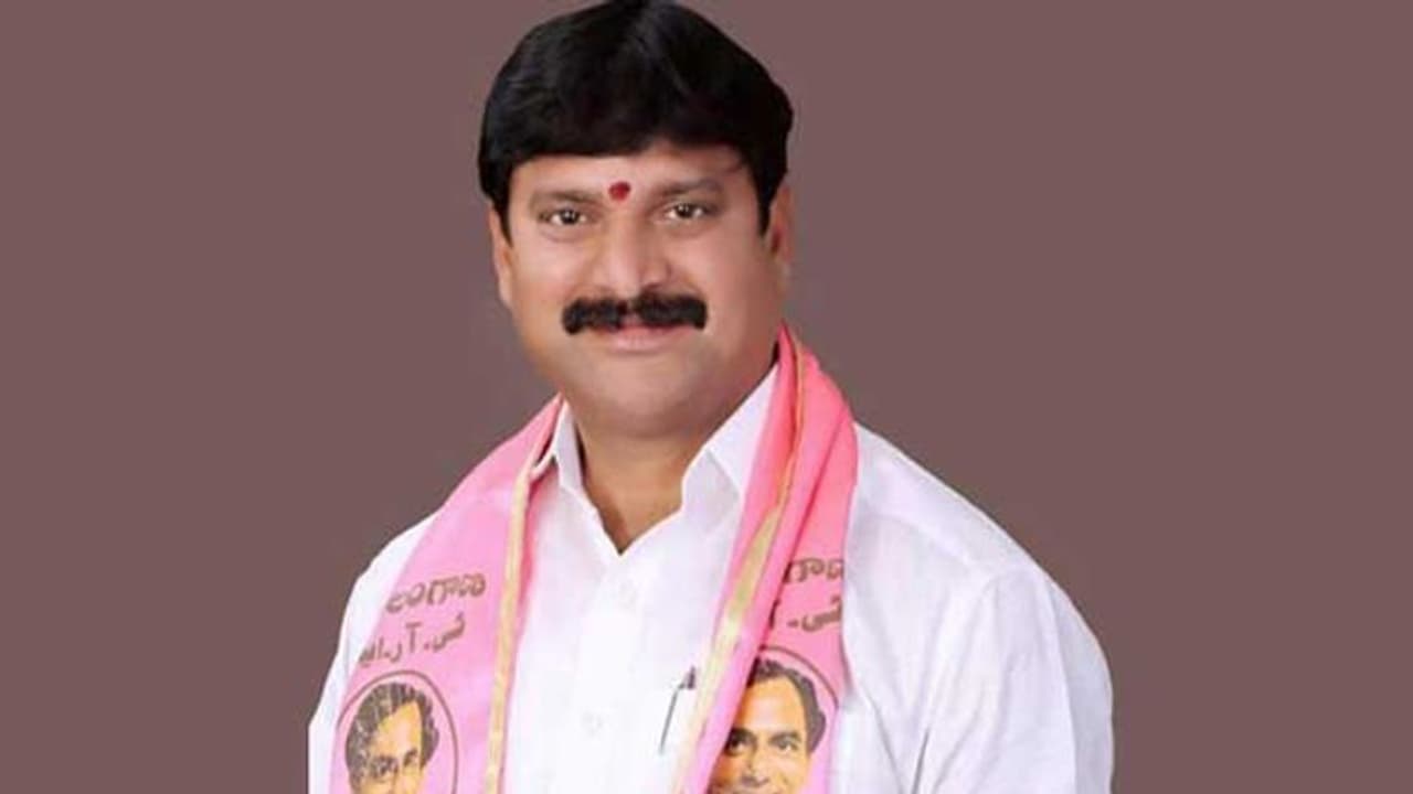 సోమారపు సత్యనారాయణకు కౌంటరిచ్చిన ఎమ్మెల్యే చందర్ సోమారపు సత్యనారాయణకు కౌంటరిచ్చిన ఎమ్మెల్యే చందర్