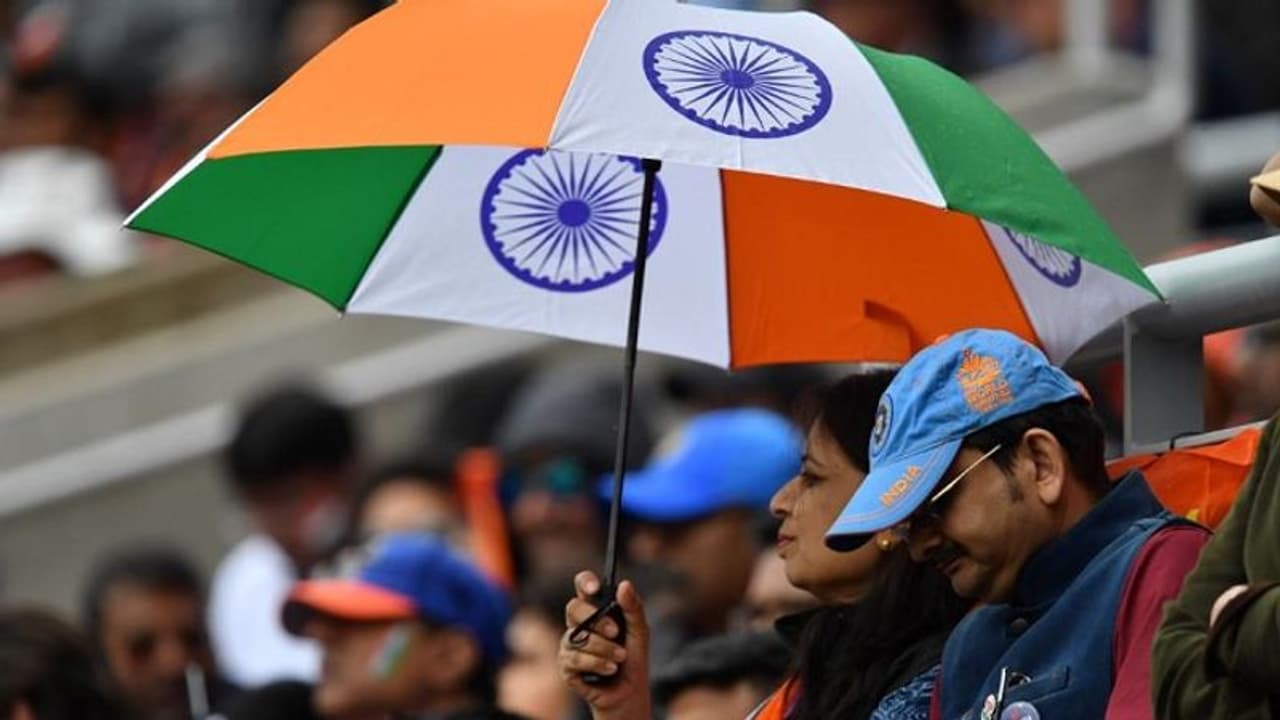 ಭಾರತ ನ್ಯೂಜಿಲೆಂಡ್ ಸೆಮಿಫೈನಲ್ ಪಂದ್ಯಕ್ಕೆ ಮಳೆ ಅಡ್ಡಿ! ಭಾರತ ನ್ಯೂಜಿಲೆಂಡ್ ಸೆಮಿಫೈನಲ್ ಪಂದ್ಯಕ್ಕೆ ಮಳೆ ಅಡ್ಡಿ!