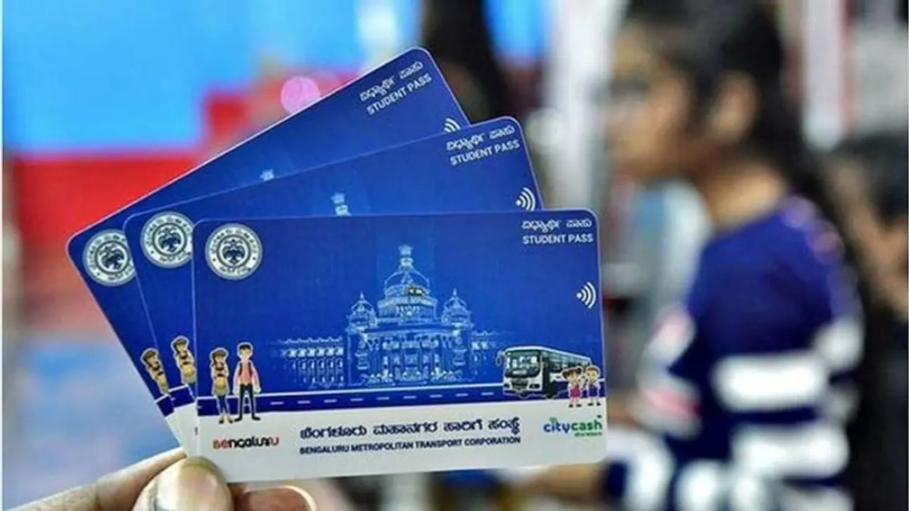 BMTC: ಅಂತಿಮ ವರ್ಷದ ವಿದ್ಯಾರ್ಥಿಗಳ ಪಾಸ್ ವಿಸ್ತರಿಸಿದ ಬಿಎಂಟಿಸಿ BMTC: ಅಂತಿಮ ವರ್ಷದ ವಿದ್ಯಾರ್ಥಿಗಳ ಪಾಸ್ ವಿಸ್ತರಿಸಿದ ಬಿಎಂಟಿಸಿ