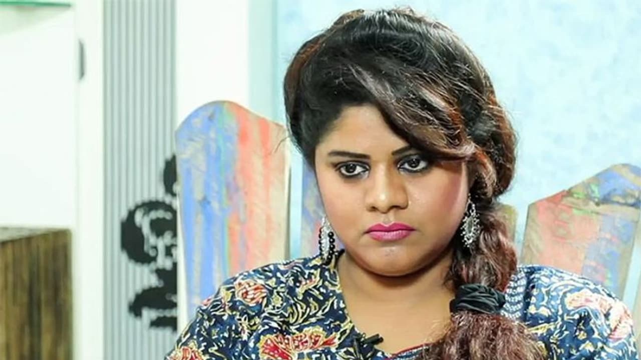 ''బిగ్ బాస్' ముసుగులో బ్రోతల్ హౌస్ నడుపుతున్నారా..?'' ''బిగ్ బాస్' ముసుగులో బ్రోతల్ హౌస్ నడుపుతున్నారా..?''