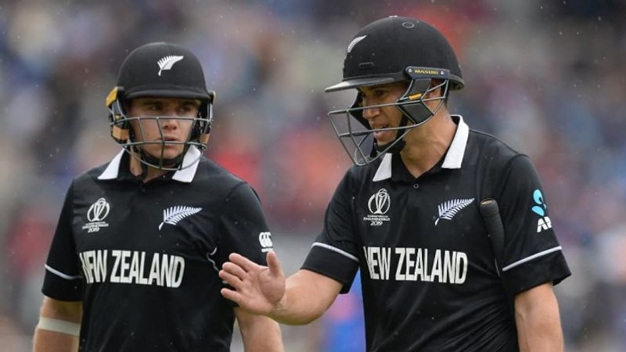 ಇಂಡೋ ಕಿವೀಸ್ ಸೆಮಿಫೈನಲ್; ಮೀಸಲು ದಿನದಲ್ಲಿ ಭಾರತಕ್ಕೆ 240 ರನ್ ಟಾರ್ಗೆಟ್!