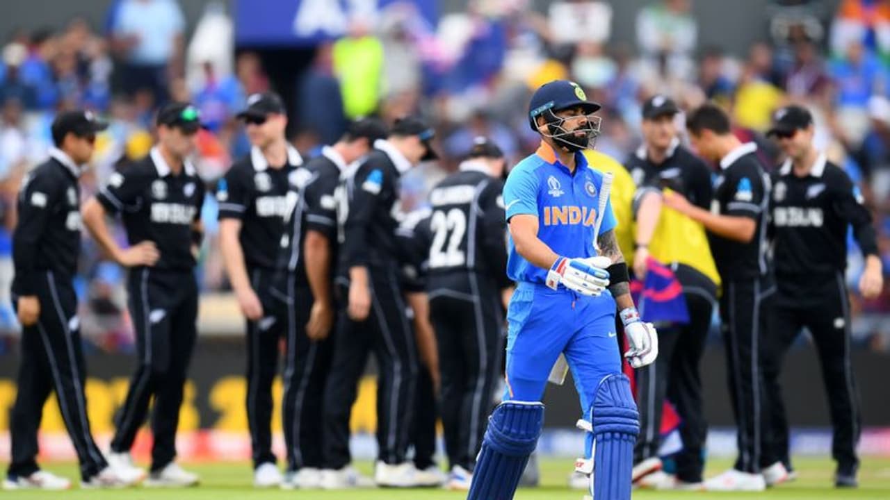 ഇടംകൈ കോലിക്ക് വീണ്ടും വിനയായി; സെമിയില് വീണ്ടും ആ ചരിത്രം ആവര്ത്തിച്ചു ഇടംകൈ കോലിക്ക് വീണ്ടും വിനയായി; സെമിയില് വീണ്ടും ആ ചരിത്രം ആവര്ത്തിച്ചു