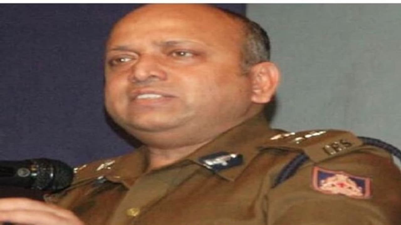 ಮತ್ತೆ ಹೇಮಂತ್ ನಿಂಬಾಳ್ಕರ್ ವರ್ಗಾವಣೆ ಮಾಡಿದ ಸರ್ಕಾರ ಮತ್ತೆ ಹೇಮಂತ್ ನಿಂಬಾಳ್ಕರ್ ವರ್ಗಾವಣೆ ಮಾಡಿದ ಸರ್ಕಾರ