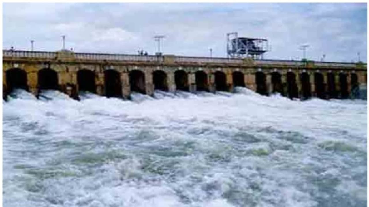 ನವೆಂಬರ್ ವೇಳೆಗೆ 110 ಹಳ್ಳಿಗಳಿಗೆ ಪೈಪ್ ಲೈನ್ ನವೆಂಬರ್ ವೇಳೆಗೆ 110 ಹಳ್ಳಿಗಳಿಗೆ ಪೈಪ್ ಲೈನ್