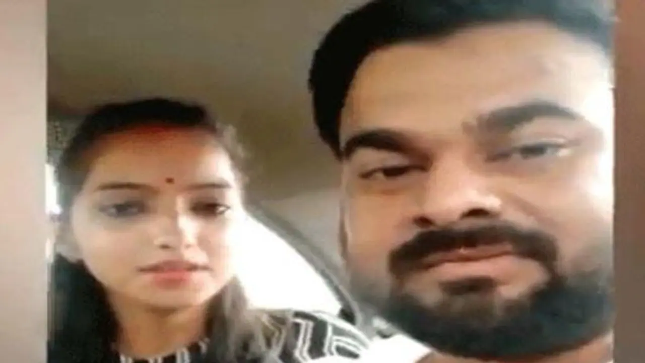 காதல் திருமணம் செய்ததால் உயிருக்கு ஆபத்து!எம்.எல்.ஏமகள் வெளியிட்ட பரபரப்பு வீடியோ! காதல் திருமணம் செய்ததால் உயிருக்கு ஆபத்து!எம்.எல்.ஏமகள் வெளியிட்ட பரபரப்பு வீடியோ!