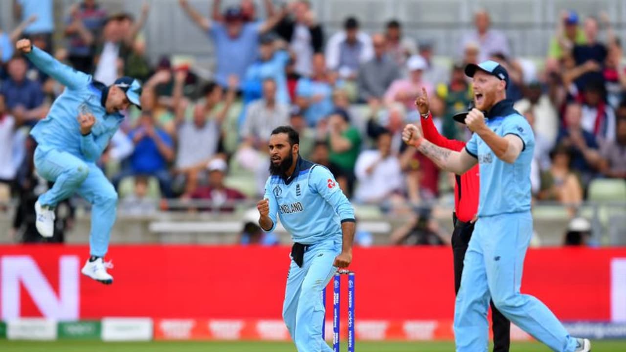 ഓസീസിന് ആറാം വിക്കറ്റും നഷ്ടം; നങ്കൂരമിട്ട് സ്മിത്ത് ഓസീസിന് ആറാം വിക്കറ്റും നഷ്ടം; നങ്കൂരമിട്ട് സ്മിത്ത്