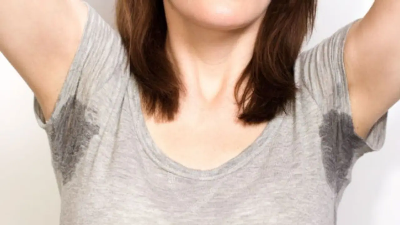 എപ്പോഴും കക്ഷം വിയര്ത്ത് മുഷിയുകയാണോ? പരീക്ഷിക്കാം ഈ അഞ്ച് മാര്ഗങ്ങള്... എപ്പോഴും കക്ഷം വിയര്ത്ത് മുഷിയുകയാണോ? പരീക്ഷിക്കാം ഈ അഞ്ച് മാര്ഗങ്ങള്...