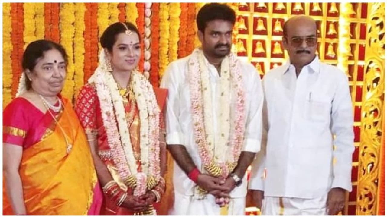 இயக்குனர் ஏ.எல்.விஜய்க்கு நடந்து முடிந்தது இரண்டாவது திருமணம்! கொட்டும் வாழ்த்து மழை! இயக்குனர் ஏ.எல்.விஜய்க்கு நடந்து முடிந்தது இரண்டாவது திருமணம்! கொட்டும் வாழ்த்து மழை!