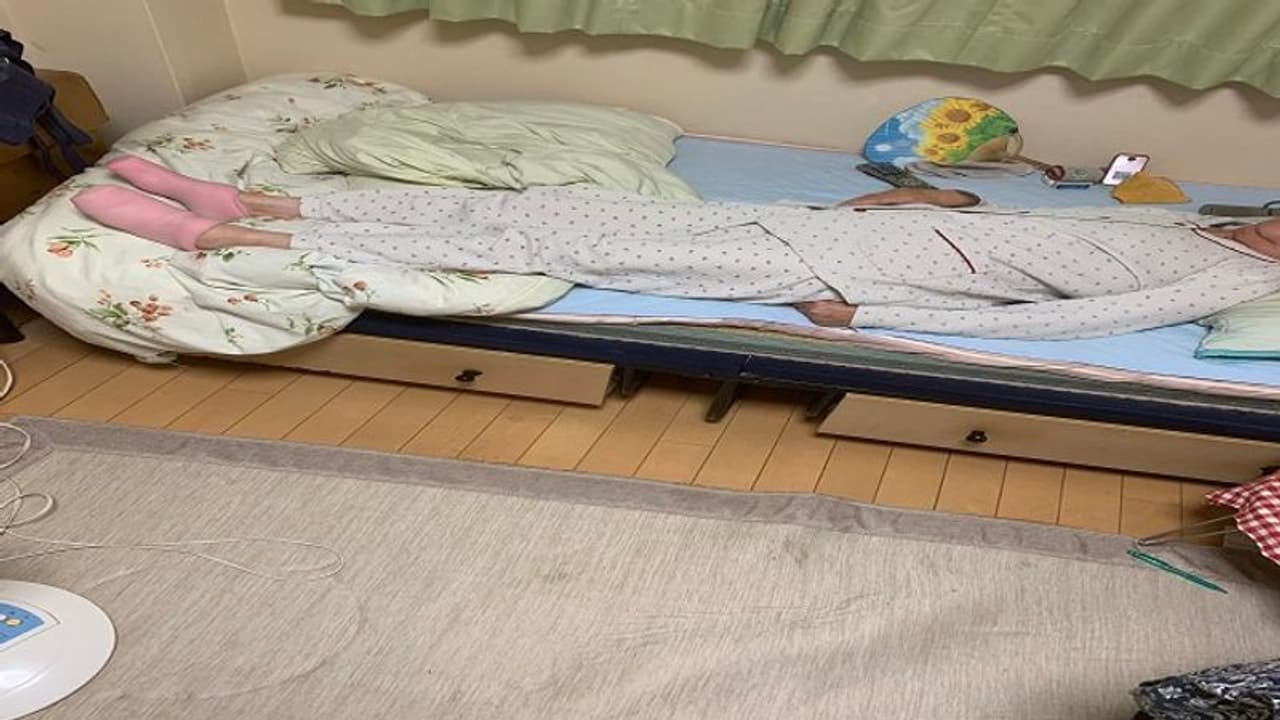 ಅಯ್ಯೋ ಪಾಪ.. ಅಜ್ಜಿಯ ಕಾಲುಚೀಲಗಳಾದ ಮೊಮ್ಮಗನ ಸೆಕ್ಸ್ ಟಾಯ್ಸ್! ಅಯ್ಯೋ ಪಾಪ.. ಅಜ್ಜಿಯ ಕಾಲುಚೀಲಗಳಾದ ಮೊಮ್ಮಗನ ಸೆಕ್ಸ್ ಟಾಯ್ಸ್!