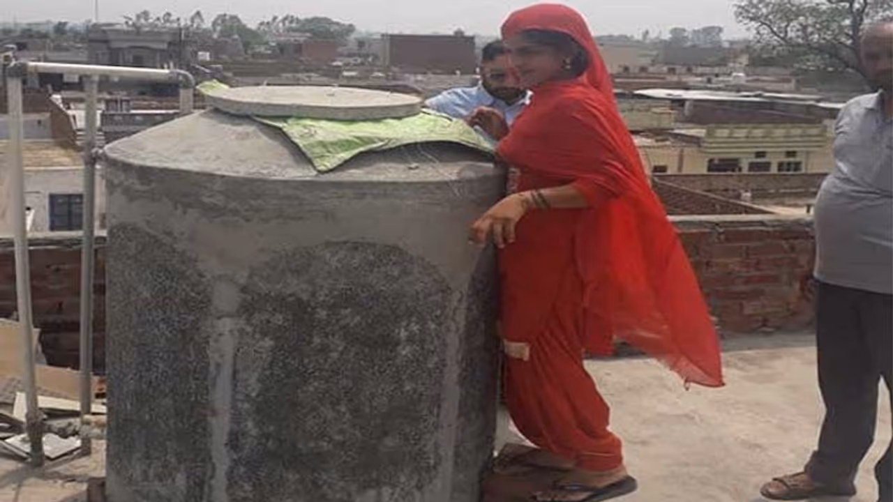 5 साल की बेटी को पानी की टंकी में फेंकने के बाद मां 4 बार यह देखने गई कि बेटी मरी या नहीं 5 साल की बेटी को पानी की टंकी में फेंकने के बाद मां 4 बार यह देखने गई कि बेटी मरी या नहीं