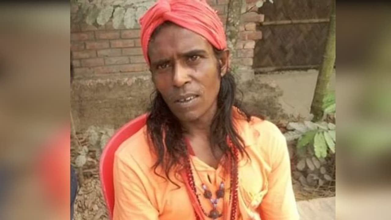 তান্ত্রিকের ঘরে উদ্ধার রক্তাক্ত দেহ! মৃতের স্ত্রীর সঙ্গে সম্পর্ক গড়ার অভিযোগ তান্ত্রিকের ঘরে উদ্ধার রক্তাক্ত দেহ! মৃতের স্ত্রীর সঙ্গে সম্পর্ক গড়ার অভিযোগ