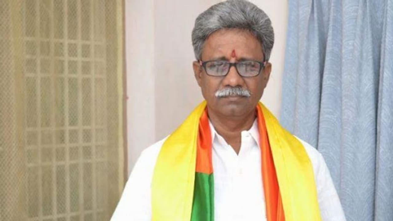 విద్యార్ధినులపై లైంగిక వేధింపులు: నిట్ డైరెక్టర్‌పై మాజీ మంత్రి మాణిక్యాలరావు