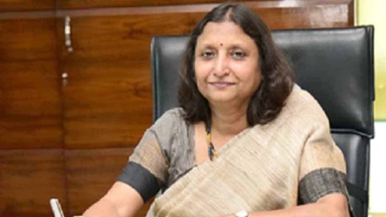 ఎస్బీఐ టు ప్రపంచ బ్యాంక్.. అన్షులా కాంత్ ప్రస్థానం ఇలా.. ఎస్బీఐ టు ప్రపంచ బ్యాంక్.. అన్షులా కాంత్ ప్రస్థానం ఇలా..