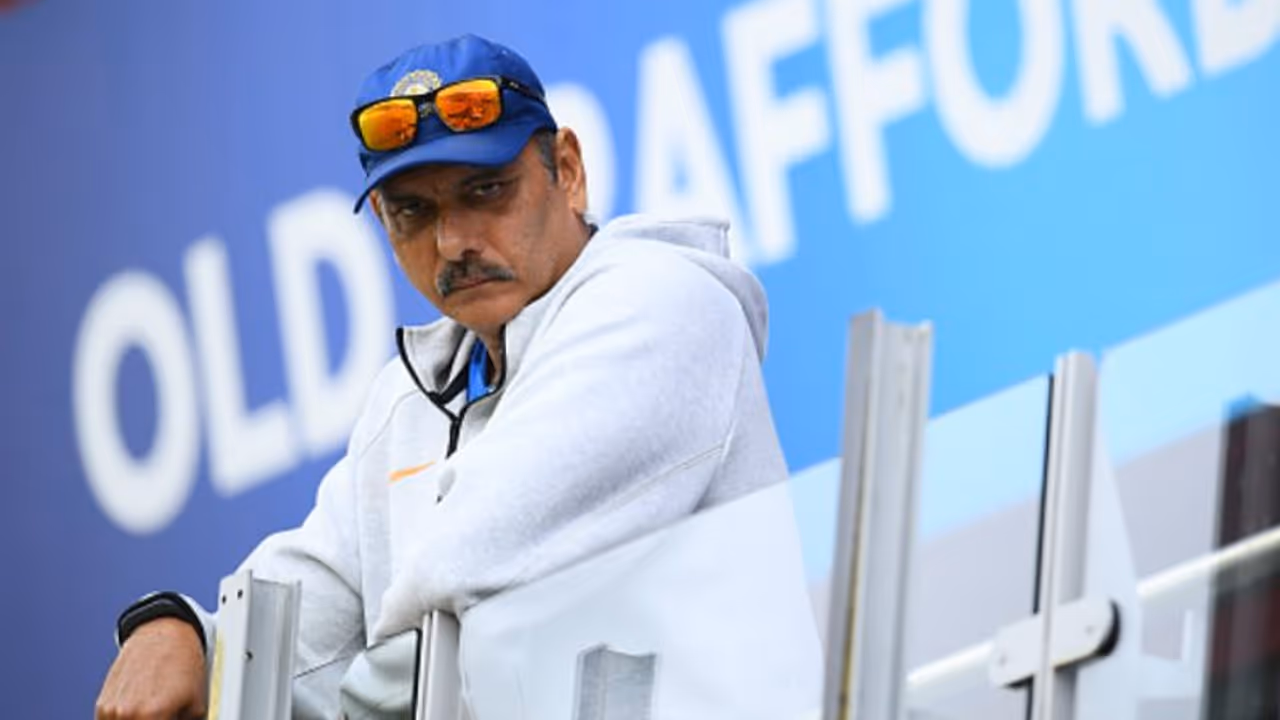 அந்த விஷயத்துல பிரச்னை இருக்குறது உண்மைதான்.. ஆனால் தோனியை பின்னாடி இறக்கியதில் தப்பே இல்ல.. அடம்பிடிக்கும் சாஸ்திரி அந்த விஷயத்துல பிரச்னை இருக்குறது உண்மைதான்.. ஆனால் தோனியை பின்னாடி இறக்கியதில் தப்பே இல்ல.. அடம்பிடிக்கும் சாஸ்திரி