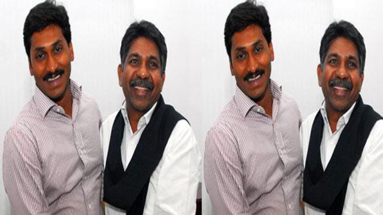 చంద్రబాబుకు పట్టిన గతే జగన్ కు కూడా: మందకృష్ణ చంద్రబాబుకు పట్టిన గతే జగన్ కు కూడా: మందకృష్ణ