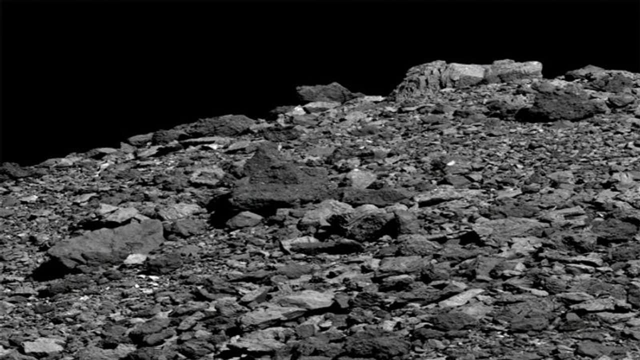 ಕ್ಷುದ್ರಗ್ರಹ ಬೆನ್ನು ನೆಲ: ಅದೊಂದು ಕಲ್ಲು ಪರ್ವತದ ಜಾಲ! ಕ್ಷುದ್ರಗ್ರಹ ಬೆನ್ನು ನೆಲ: ಅದೊಂದು ಕಲ್ಲು ಪರ್ವತದ ಜಾಲ!