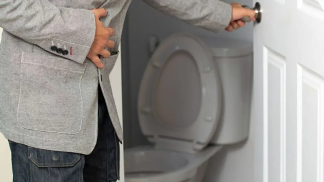 কোষ্ঠকাঠিন্যের সমস্যায় কষ্ট পাচ্ছেন, অবশ্যই খাদ্যতালিকায় রাখুন এই খাবারগুলি কোষ্ঠকাঠিন্যের সমস্যায় কষ্ট পাচ্ছেন, অবশ্যই খাদ্যতালিকায় রাখুন এই খাবারগুলি