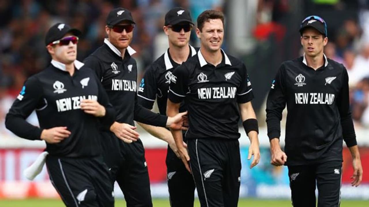 ഇംഗ്ലണ്ടിനെതിരെ കിവീസ് തിരിച്ചടിക്കുന്നു; ഫൈനല് ആവേശകരമായ അന്ത്യത്തിലേക്ക് ഇംഗ്ലണ്ടിനെതിരെ കിവീസ് തിരിച്ചടിക്കുന്നു; ഫൈനല് ആവേശകരമായ അന്ത്യത്തിലേക്ക്