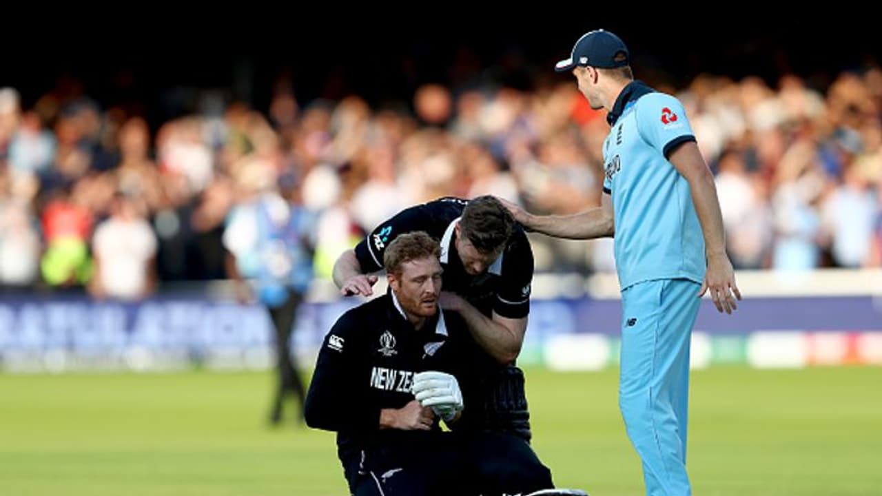 ಸೂಪರ್ ಓವರ್ ಕೂಡಾ ಟೈ: ಐಸಿಸಿ ಬೌಂಡರಿ ನಿಯಮಕ್ಕೆ ಕಿಡಿಕಾರಿದ ಕ್ರಿಕೆಟಿಗರು..! ಸೂಪರ್ ಓವರ್ ಕೂಡಾ ಟೈ: ಐಸಿಸಿ ಬೌಂಡರಿ ನಿಯಮಕ್ಕೆ ಕಿಡಿಕಾರಿದ ಕ್ರಿಕೆಟಿಗರು..!