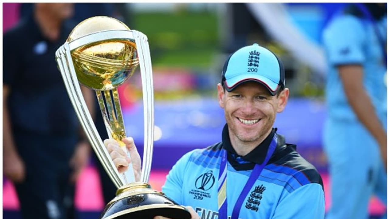 ട്വിസ്റ്റോട് ട്വിസ്റ്റ്, ത്രില്ലോട് ത്രില്ല്; ഇംഗ്ലണ്ടിന് കയ്യടിച്ച് കിവികളെ ചേര്‍ത്തുനിര്‍ത്തി മുന്‍ താരങ്ങള്‍