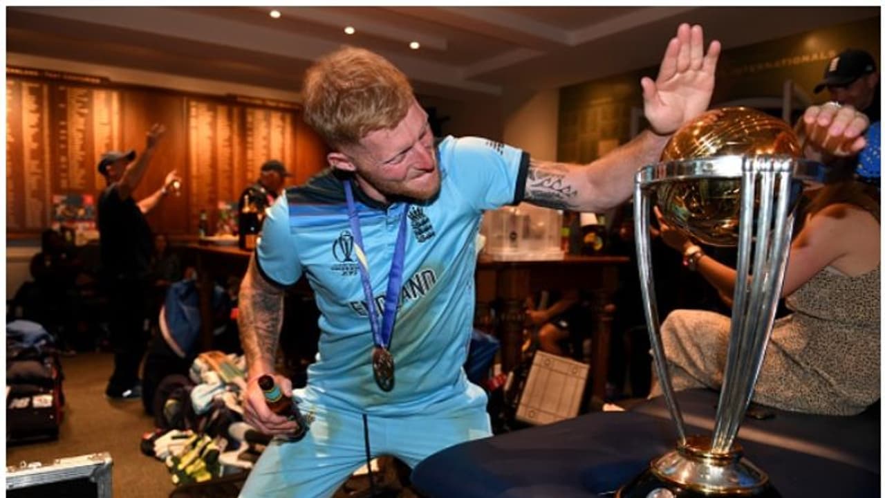 അന്ന് വില്ലന്, ഇന്ന് നായകന്; സ്റ്റോക്സിന്റെ പുഞ്ചിരി മധുരപ്രതികാരം! അന്ന് വില്ലന്, ഇന്ന് നായകന്; സ്റ്റോക്സിന്റെ പുഞ്ചിരി മധുരപ്രതികാരം!