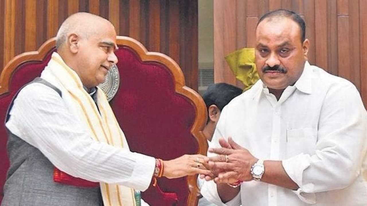 తమ్మినేని స్పీకరా, వైసిపి అధికార ప్రతినిదా..? : అచ్చెన్నాయుడు సెటైర్లు