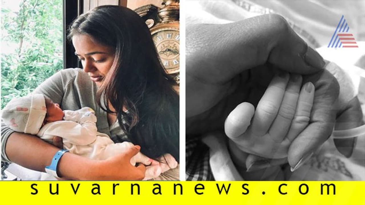 ಲಿಟಲ್ ಏಂಜಲ್ ಫೋಟೋ ರಿವೀಲ್ ಮಾಡಿದ ಸಮೀರಾ ರೆಡ್ಡಿ ಲಿಟಲ್ ಏಂಜಲ್ ಫೋಟೋ ರಿವೀಲ್ ಮಾಡಿದ ಸಮೀರಾ ರೆಡ್ಡಿ