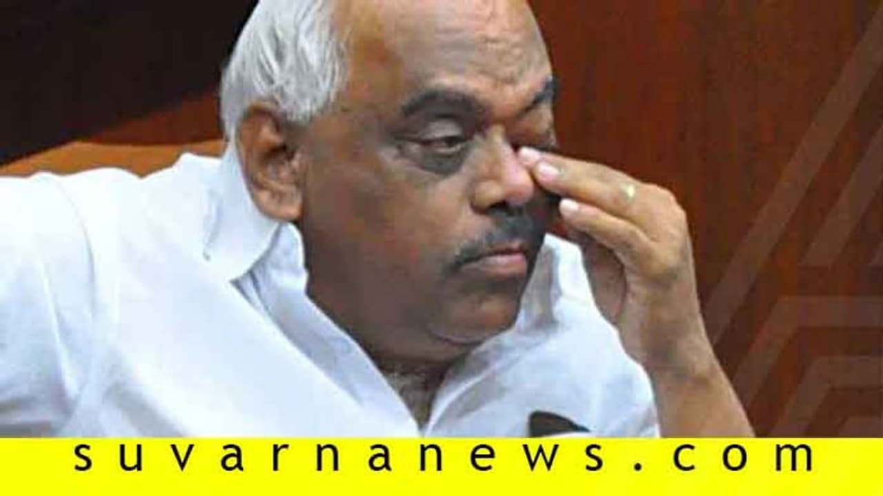 ಮುಂದುವರಿದ ಕೈ ಒಳಜಗಳ : ರಮೇಶ್ ಕುಮಾರ್ ಸೇರಿ ಐವರ ಉಚ್ಛಾಟನೆಗೆ ಮನವಿ