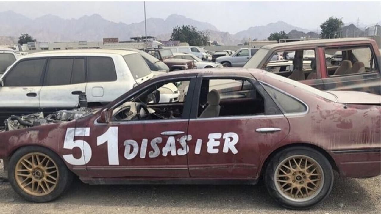 രാത്രിയില് കാറുകൊണ്ട് അഭ്യാസപ്രകടനം; യുഎഇയില് യുവാക്കളെ പൊലീസ് പിടികൂടി രാത്രിയില് കാറുകൊണ്ട് അഭ്യാസപ്രകടനം; യുഎഇയില് യുവാക്കളെ പൊലീസ് പിടികൂടി