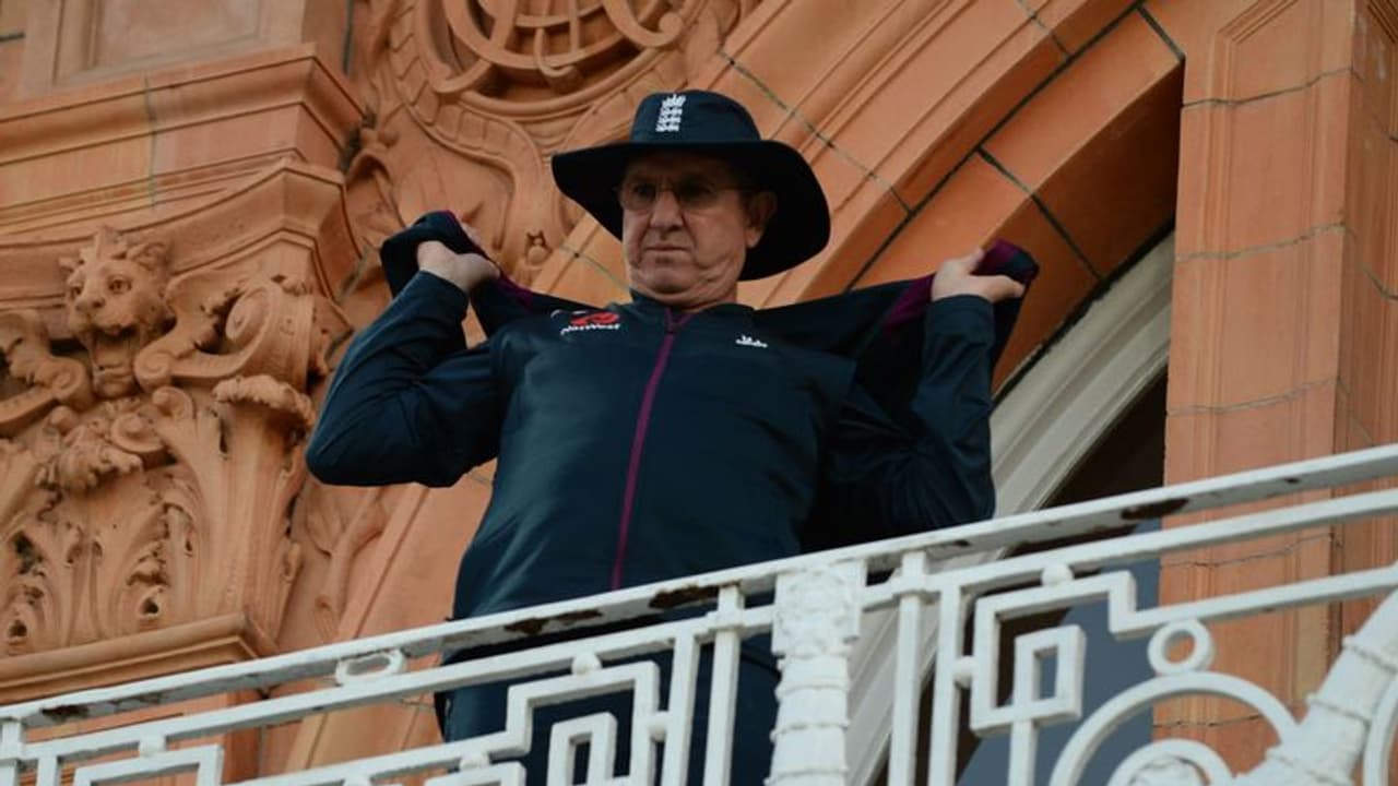 ഇംഗ്ലണ്ടിനെ ലോക ചാമ്പ്യന്മാരാക്കിയ ട്രവർ ബൈലിസ് വീണ്ടും കൊല്ക്കത്ത പരിശീലകനാകും ഇംഗ്ലണ്ടിനെ ലോക ചാമ്പ്യന്മാരാക്കിയ ട്രവർ ബൈലിസ് വീണ്ടും കൊല്ക്കത്ത പരിശീലകനാകും