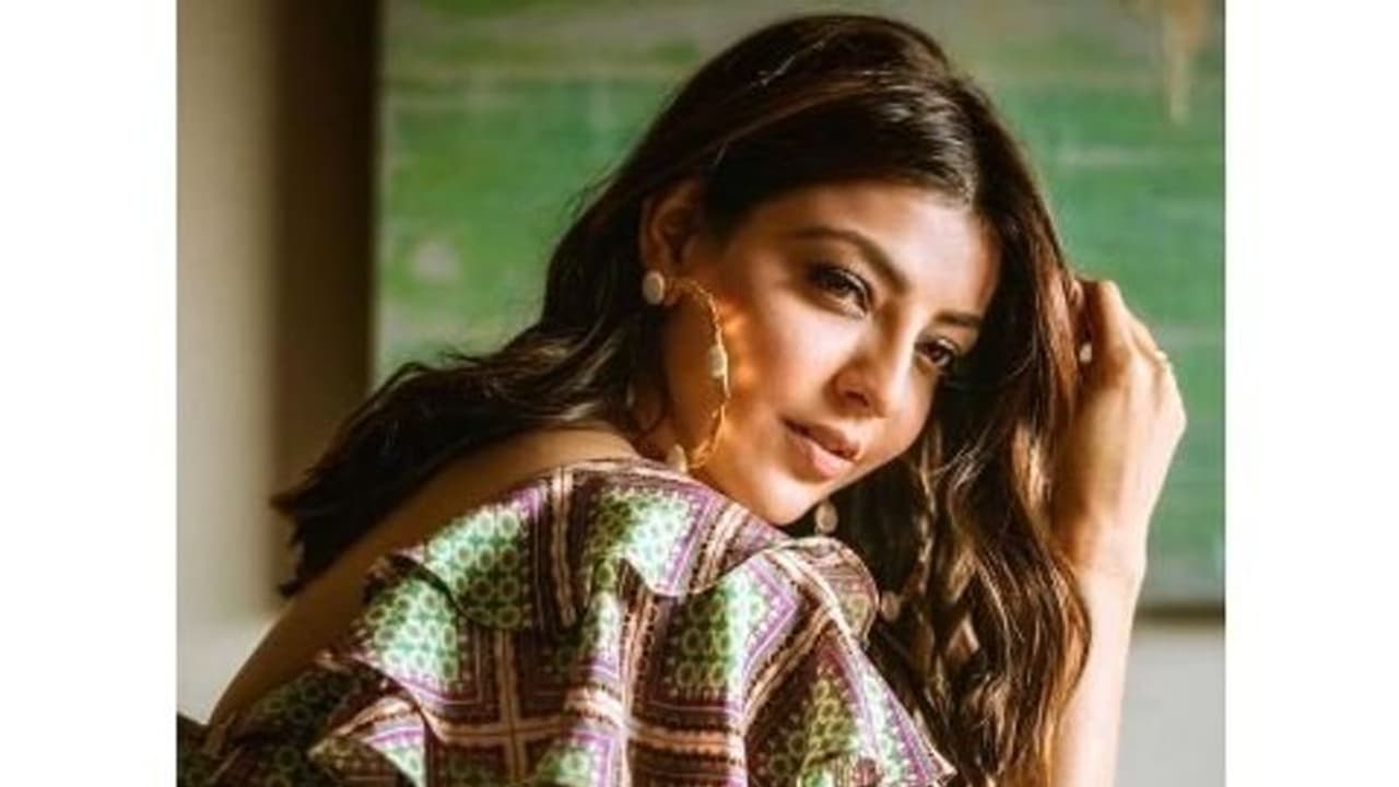 കാജല് അഗര്വാളിനെ കാണാന് ആഗ്രഹം; യുവാവിന് നഷ്ടമായത് 60 ലക്ഷം! കാജല് അഗര്വാളിനെ കാണാന് ആഗ്രഹം; യുവാവിന് നഷ്ടമായത് 60 ലക്ഷം!