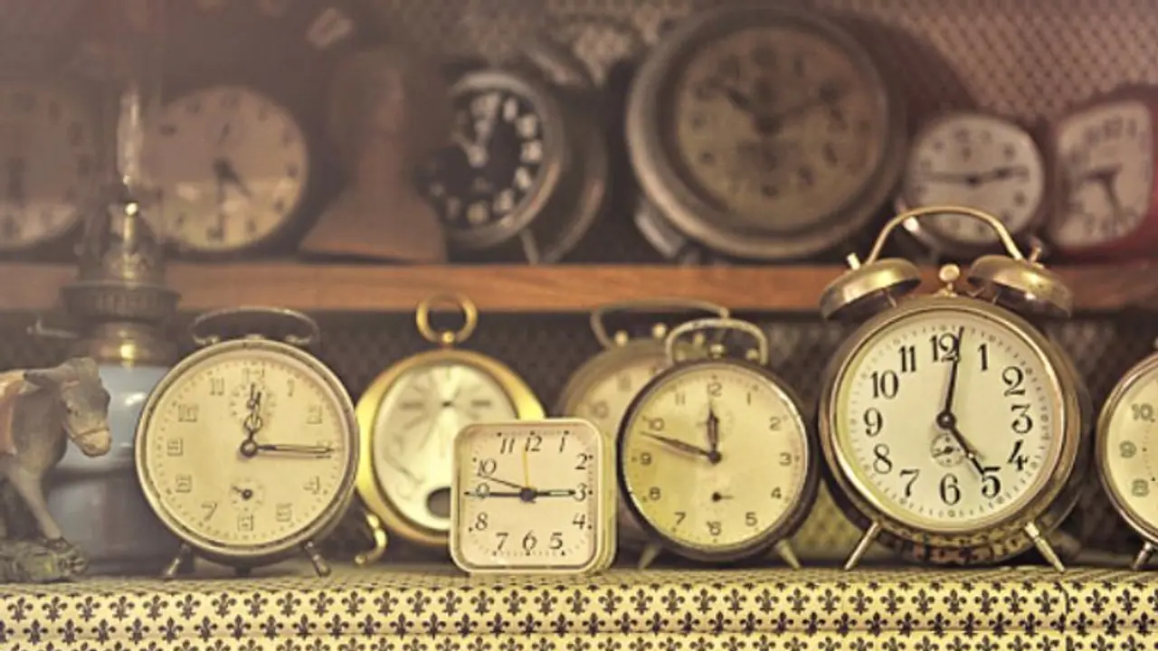 বাস্তু মতে, বাড়িতে যে যে জায়গায় ঘড়ি রাখলে সুসময় থাকবে আপনার হাতের মুঠোয়