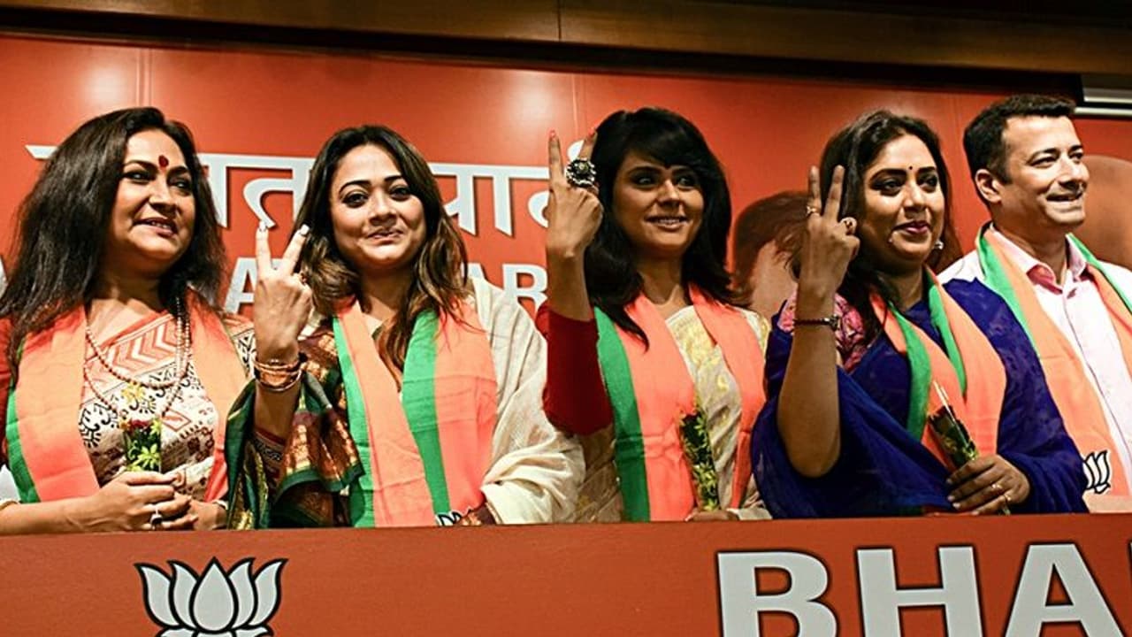 भाजपा ने बंगाल के टॉलीवुड में बढ़ाया कुनबा, एक दर्जन टीवी सितारे पार्टी में शामिल भाजपा ने बंगाल के टॉलीवुड में बढ़ाया कुनबा, एक दर्जन टीवी सितारे पार्टी में शामिल