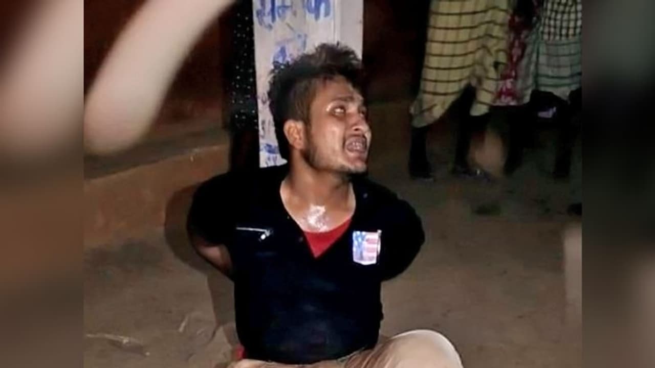 തബ്രിസ് അന്സാരി ആള്ക്കൂട്ട കൊലപാതകം: ആറ് പ്രതികള്ക്ക് ജാമ്യം തബ്രിസ് അന്സാരി ആള്ക്കൂട്ട കൊലപാതകം: ആറ് പ്രതികള്ക്ക് ജാമ്യം