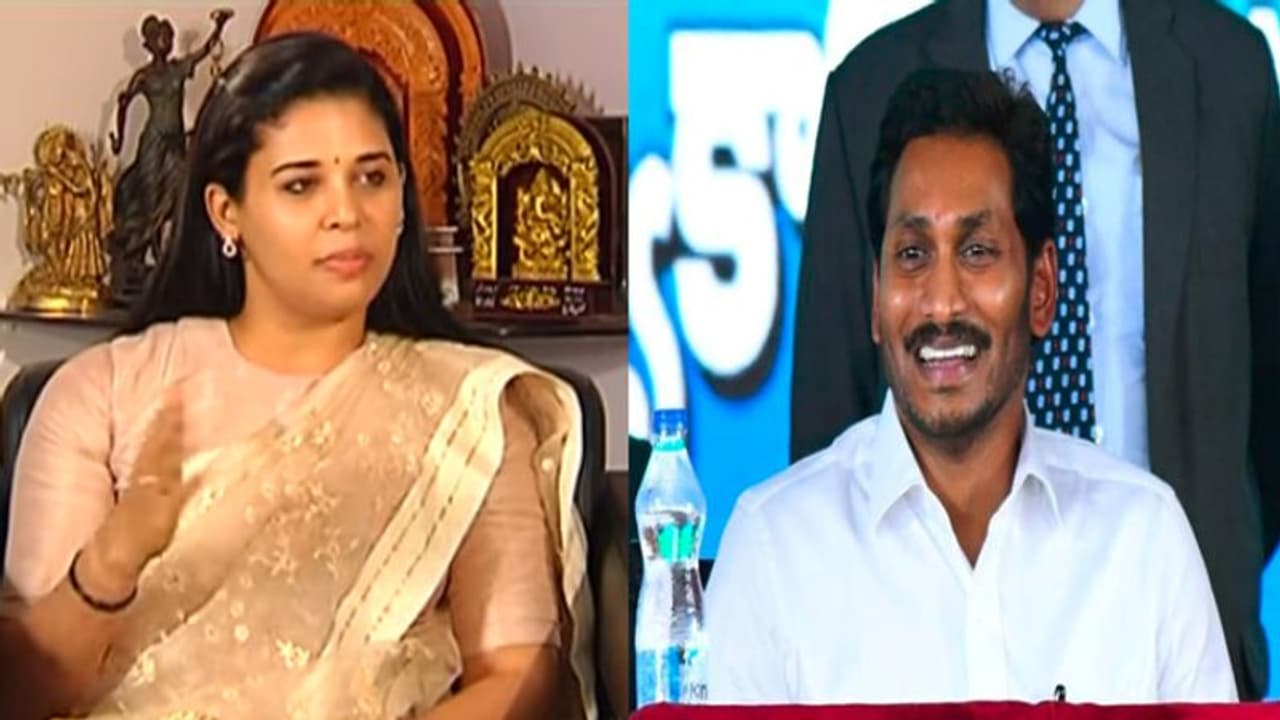 జగన్ టీంలోకి ఫైర్ బ్రాండ్ కలెక్టర్ : త్వరలో ఏపీకి తెలుగు ఐఏఎస్ రోహిణి సింధూరి జగన్ టీంలోకి ఫైర్ బ్రాండ్ కలెక్టర్ : త్వరలో ఏపీకి తెలుగు ఐఏఎస్ రోహిణి సింధూరి