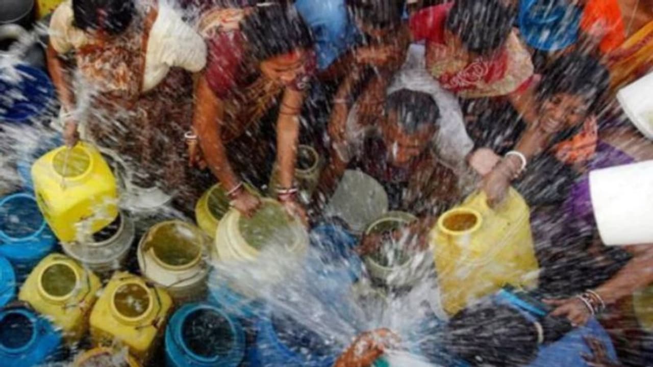 ತರೀಕೆರೆ: ತಾಲೂಕಿನಾದ್ಯಂತ ಕುಡಿವ ನೀರಿಗೆ ಹಾಹಾಕಾರ ತರೀಕೆರೆ: ತಾಲೂಕಿನಾದ್ಯಂತ ಕುಡಿವ ನೀರಿಗೆ ಹಾಹಾಕಾರ