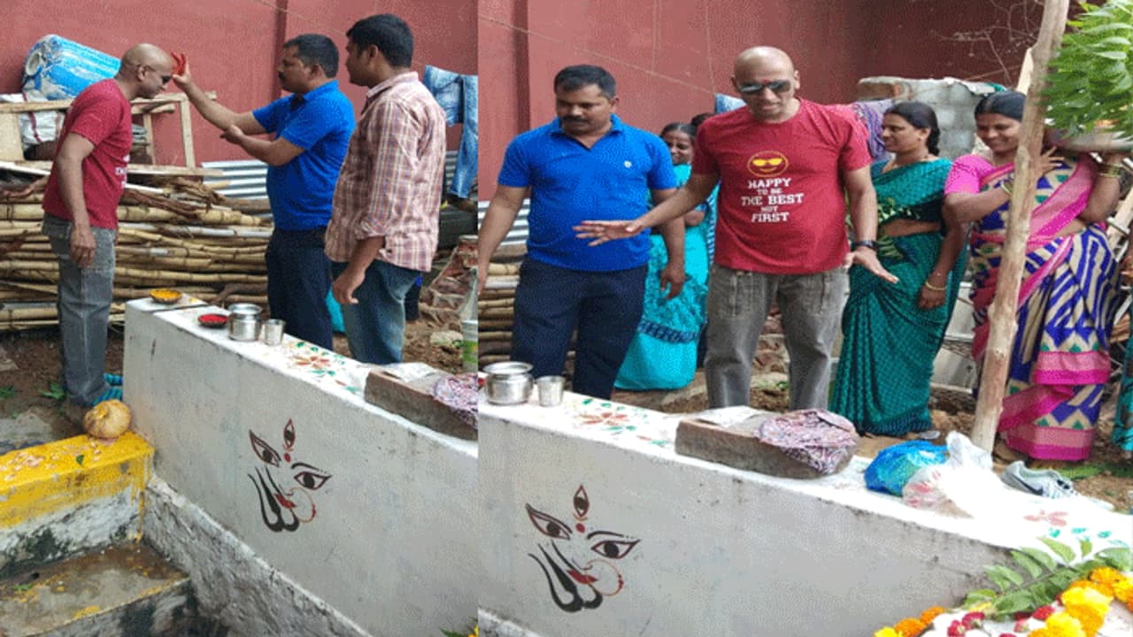 బోనాల స్పెషల్... ఎల్లమ్మ గుడిని సందర్శించిన సుప్రీం స్వేరో బోనాల స్పెషల్... ఎల్లమ్మ గుడిని సందర్శించిన సుప్రీం స్వేరో