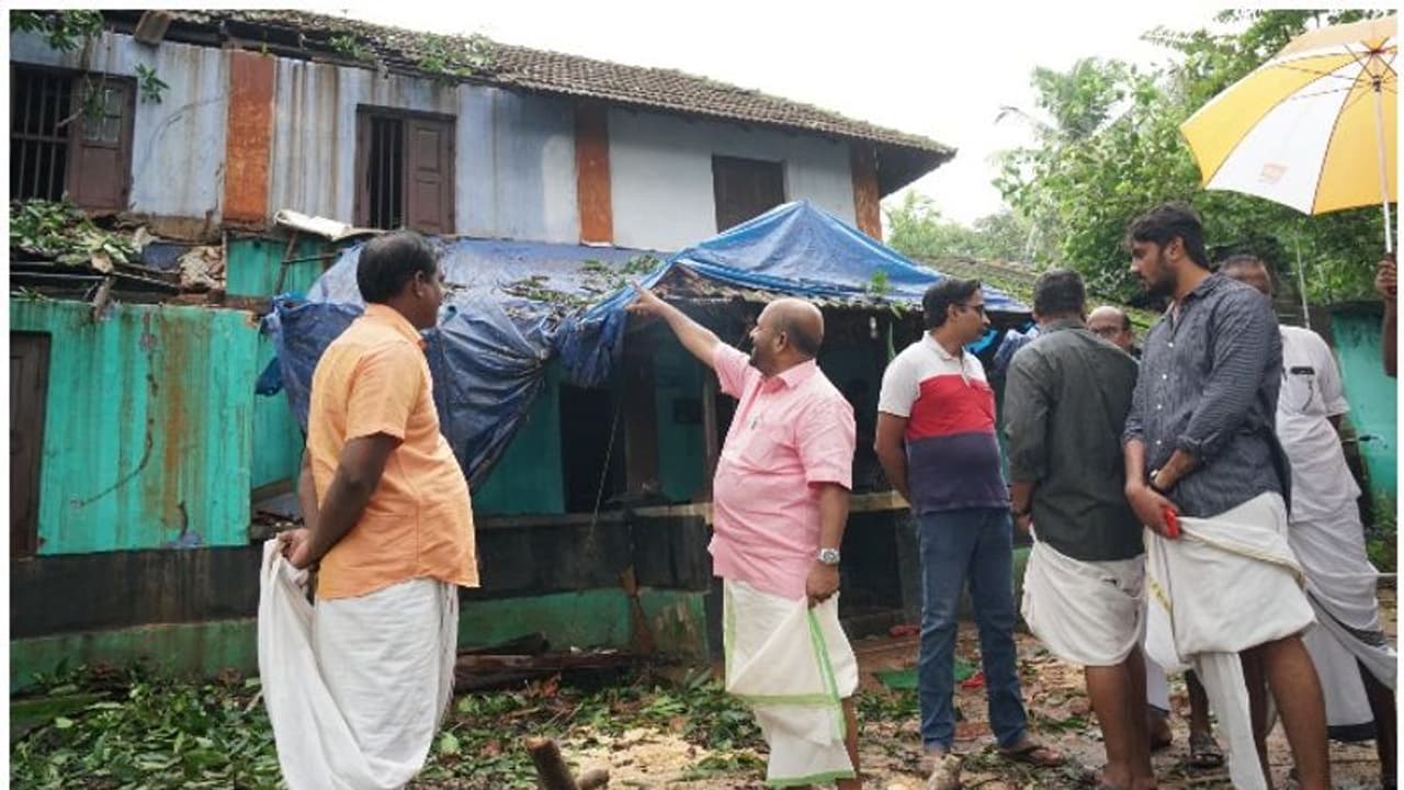സാമൂഹ്യ പരിഷ്കര്ത്താവും നാടകനടനുമായ പ്രേംജിയുടെ വീട് സര്ക്കാര് ഏറ്റെടുക്കും സാമൂഹ്യ പരിഷ്കര്ത്താവും നാടകനടനുമായ പ്രേംജിയുടെ വീട് സര്ക്കാര് ഏറ്റെടുക്കും