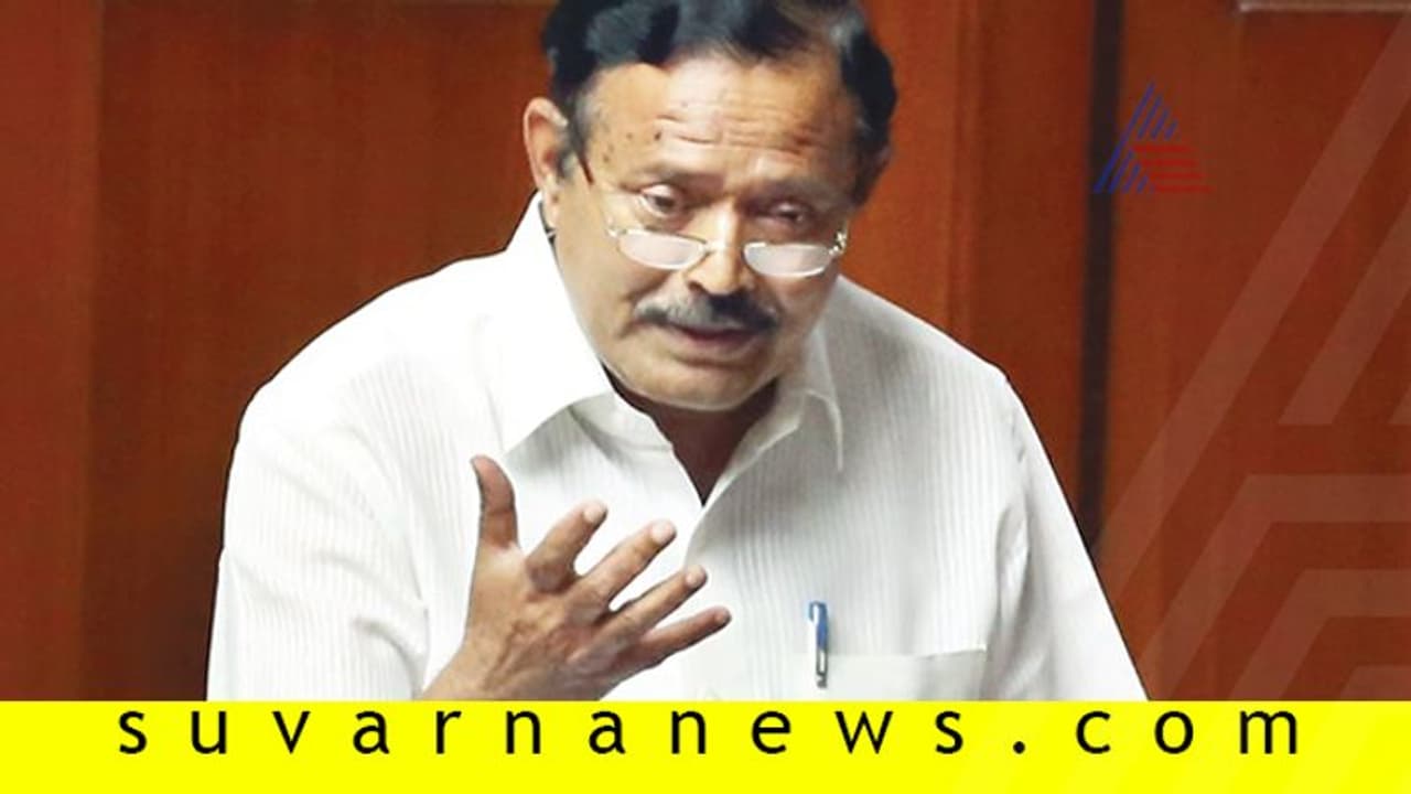 'ಸರ್ಕಾರದ ದುಸ್ಥಿತಿಗೆ ನಮ್ಮ ತಪ್ಪೂ ಕಾರಣ: ಸೀರೆ ಎಳೆಯುವವರು ಹೆಚ್ಚಾಗಿದ್ದಾರೆ!' 'ಸರ್ಕಾರದ ದುಸ್ಥಿತಿಗೆ ನಮ್ಮ ತಪ್ಪೂ ಕಾರಣ: ಸೀರೆ ಎಳೆಯುವವರು ಹೆಚ್ಚಾಗಿದ್ದಾರೆ!'