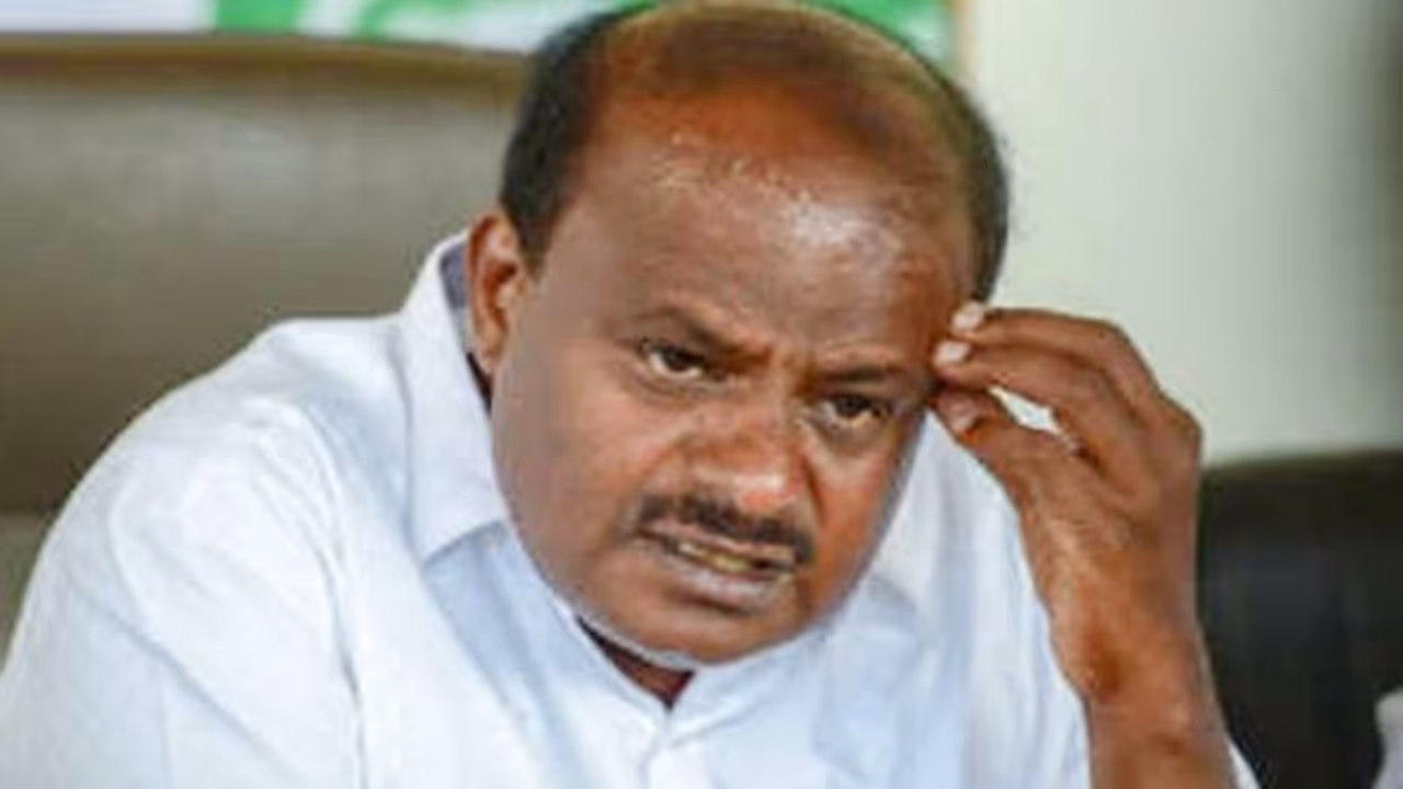 राज्यपाल से नहीं मिलेंगे कुमारस्वामी, गठबंधन सरकार असेंबली में करेगी फ्लोर टेस्ट का सामना राज्यपाल से नहीं मिलेंगे कुमारस्वामी, गठबंधन सरकार असेंबली में करेगी फ्लोर टेस्ट का सामना