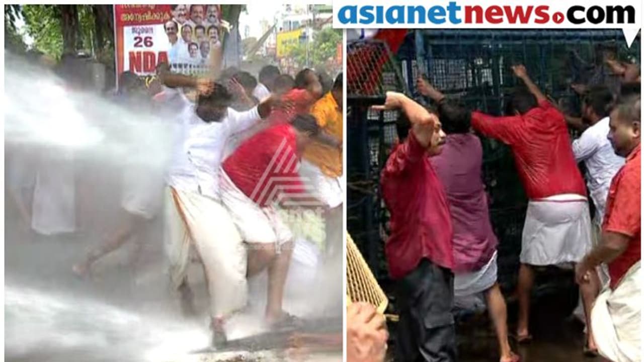 സെക്രട്ടേറിയറ്റ് പരിസരം ഇന്നും സംഘർഷഭൂമി: യുവമോർച്ച മാർച്ചിൽ ജലപീരങ്കി, ടിയർ ഗ്യാസ് സെക്രട്ടേറിയറ്റ് പരിസരം ഇന്നും സംഘർഷഭൂമി: യുവമോർച്ച മാർച്ചിൽ ജലപീരങ്കി, ടിയർ ഗ്യാസ്