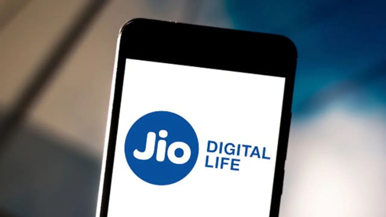 জিও র নতুন বিপ্লব, ঘোষিত হয়ে গেল গিগা ফাইবার চালুর দিন জিও র নতুন বিপ্লব, ঘোষিত হয়ে গেল গিগা ফাইবার চালুর দিন