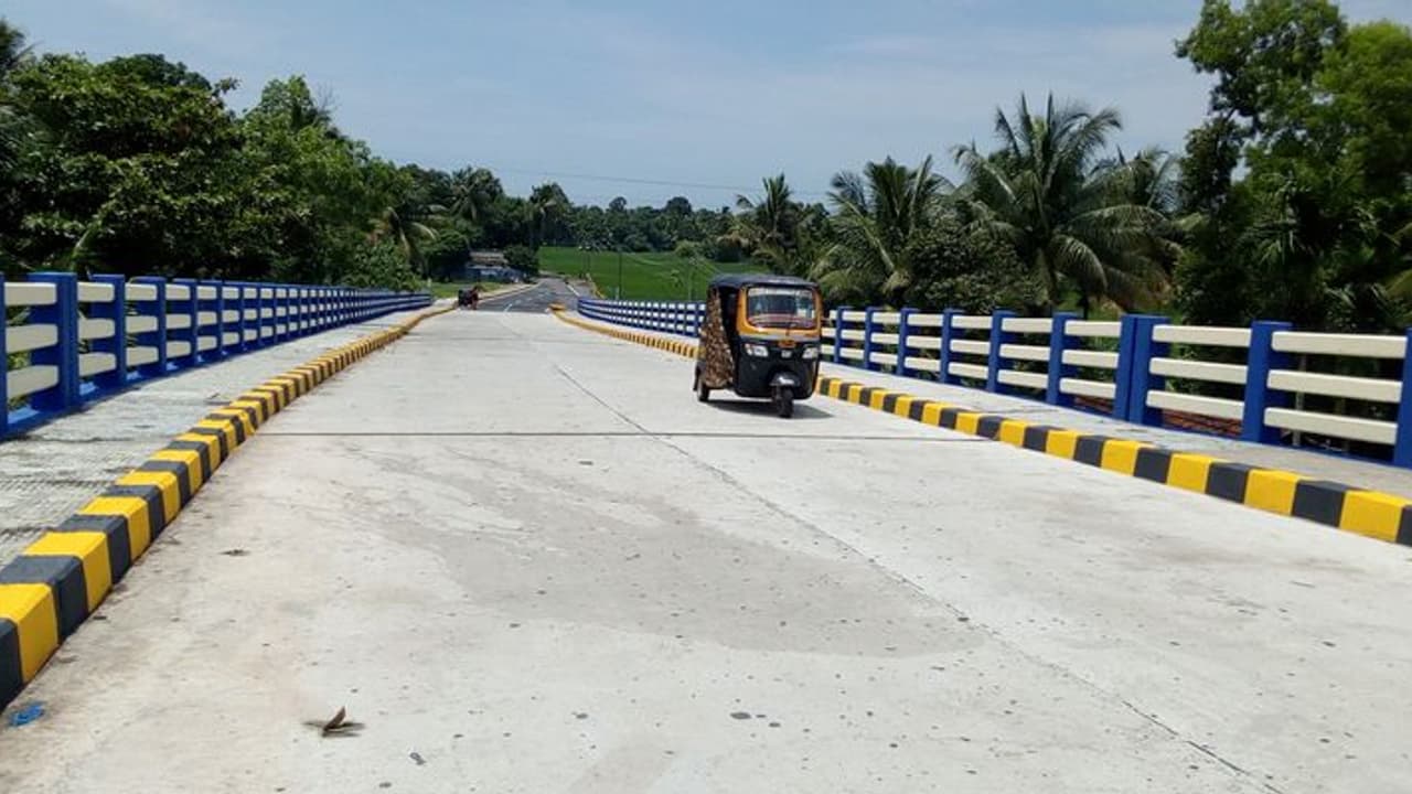 പമ്പയാറ്റില് ജലനിരപ്പ് ഉയര്ന്നു; കഞ്ഞിപ്പാടം വൈശ്യംഭാഗം പാലം താല്ക്കാലികമായി തുറന്നു പമ്പയാറ്റില് ജലനിരപ്പ് ഉയര്ന്നു; കഞ്ഞിപ്പാടം വൈശ്യംഭാഗം പാലം താല്ക്കാലികമായി തുറന്നു
