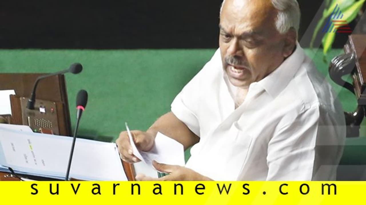 ರಾಜೀನಾಮೆ ಜೇಬಲ್ಲಿಟ್ಟುಕೊಂಡು ಬಂದಿದ್ದ ಸ್ಪೀಕರ್ ರಮೇಶ್ ಕುಮಾರ್! ರಾಜೀನಾಮೆ ಜೇಬಲ್ಲಿಟ್ಟುಕೊಂಡು ಬಂದಿದ್ದ ಸ್ಪೀಕರ್ ರಮೇಶ್ ಕುಮಾರ್!