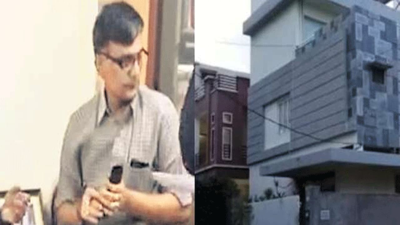 కేసులు మేనేజ్ చేస్తానంటూ వసూళ్లు.. జీఎస్టీ అడిషనల్ కమీషనర్ బొల్లినేని గాంధీపై సస్పెన్షన్ వేటు