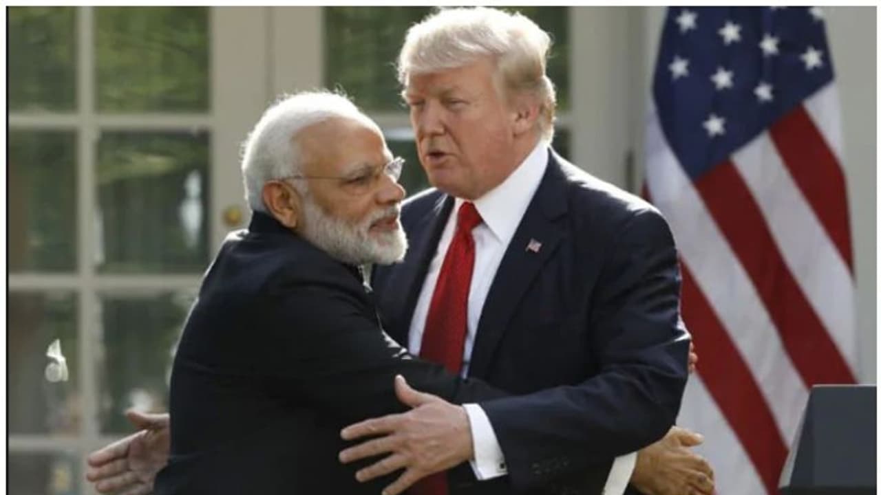 കശ്മീര് വിഷയത്തിലെ ട്രംപിന്റെ ഇടപെടല്; മോദി വിശദീകരിക്കണമെന്ന് പ്രതിപക്ഷം, രാജ്യസഭയില് പ്രതിഷേധം കശ്മീര് വിഷയത്തിലെ ട്രംപിന്റെ ഇടപെടല്; മോദി വിശദീകരിക്കണമെന്ന് പ്രതിപക്ഷം, രാജ്യസഭയില് പ്രതിഷേധം